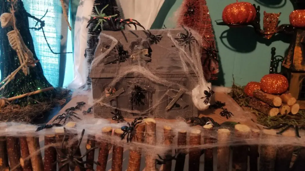 dollar tree haunter house craft