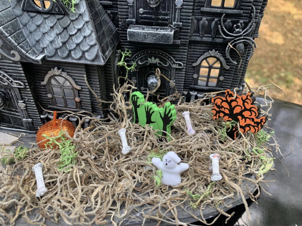 dollar-tree-haunted-house-decor-supplies