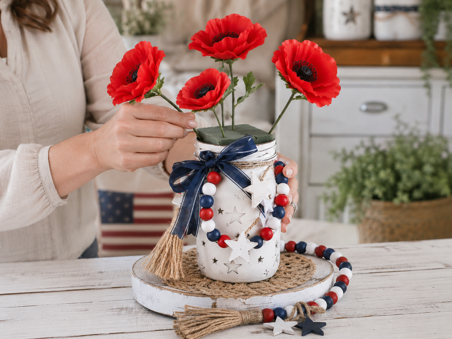 How to assemble floral arrangement base - Farmhouse Patriotic Poppy Centerpiece (Dollar Tree Craft) DIY tutorial