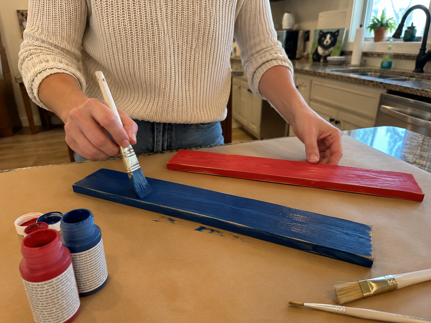 How to paint the main slats - Rustic Freedom Flag Stand: DIY 4th of July Decor DIY tutorial