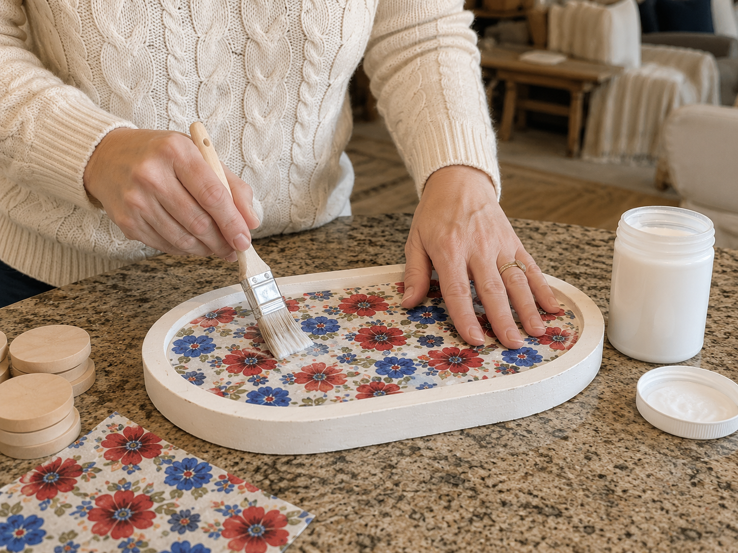 How to decorate tray base - Rustic Patriotic LED Candle Pedestal Tray DIY tutorial
