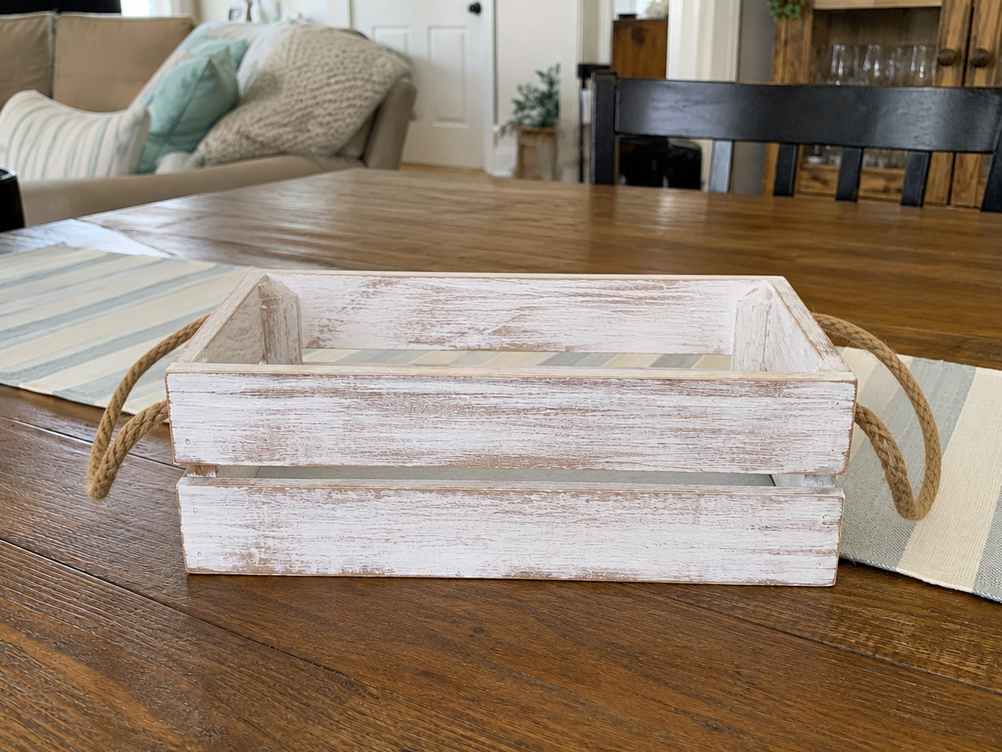 How to attach jute rope handles - DIY Rustic Lemon & Daisy Summer Centerpiece Crate DIY tutorial