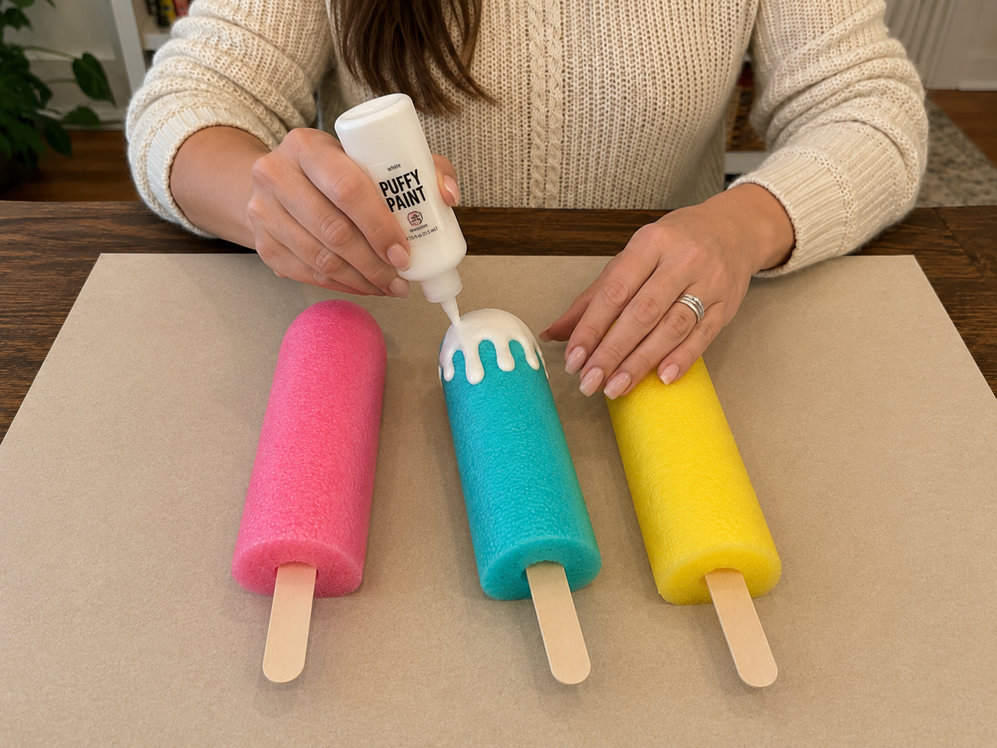 How to create dripping topping - DIY Summer Popsicle Wall Hanging: A Pool Noodle Craft! DIY tutorial
