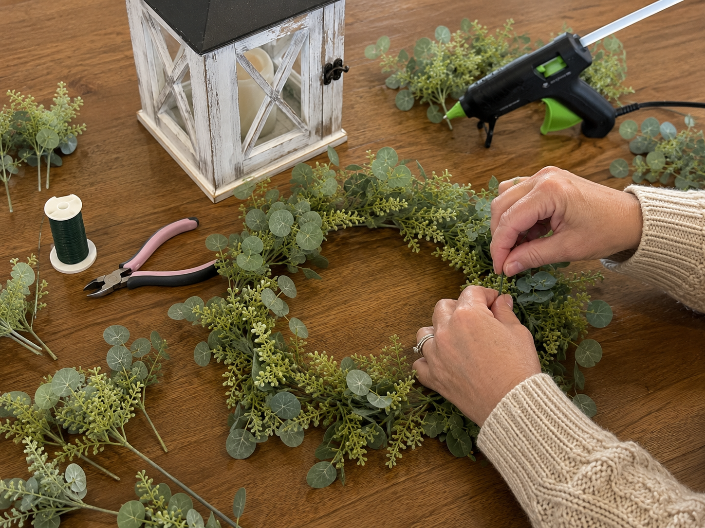 How to craft greenery ring - Rustic Farmhouse Lantern Centerpiece DIY tutorial