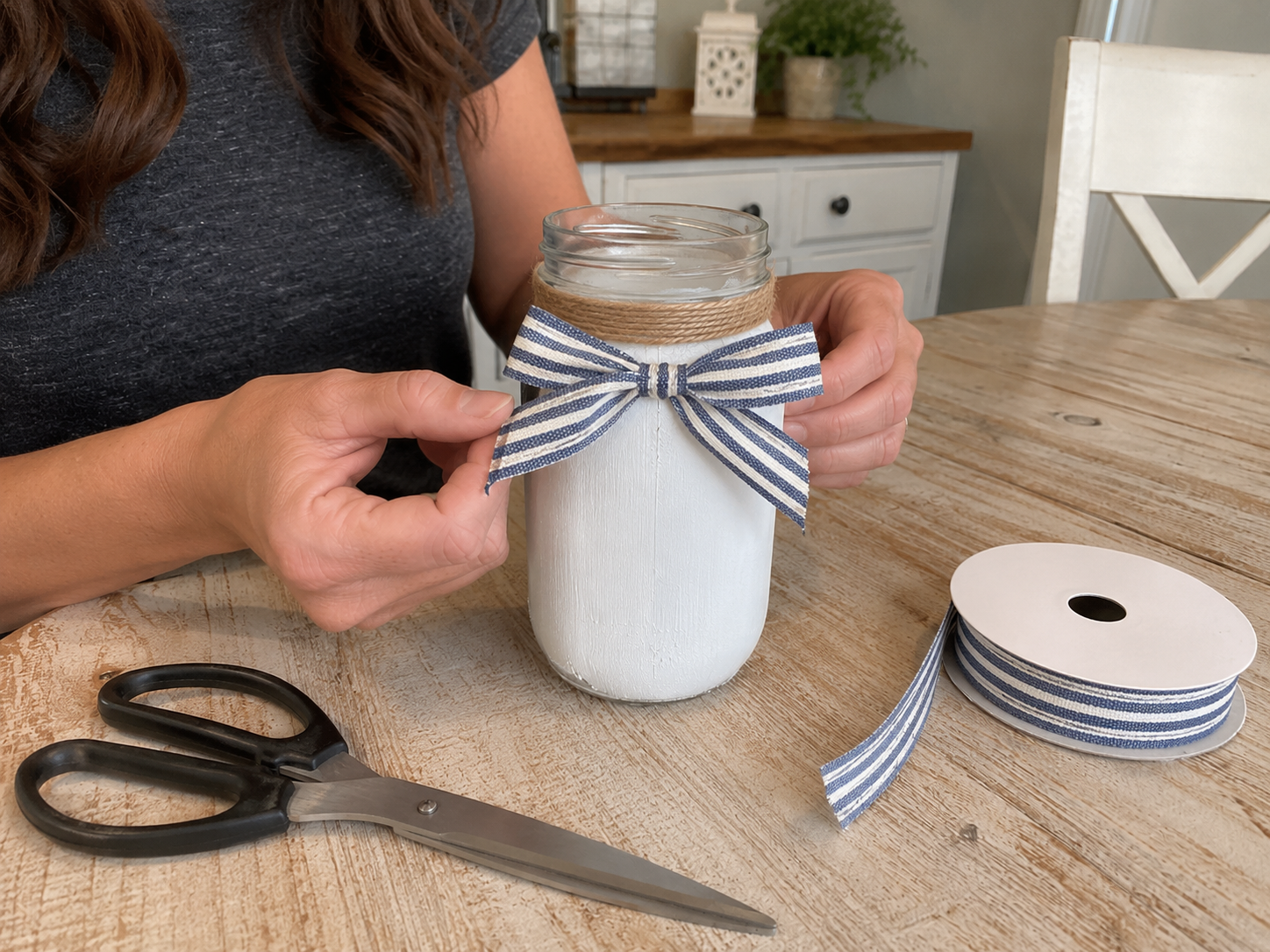 How to add the decorative ribbon bow - Rustic Summer Lemon Daisy Jar Centerpiece DIY tutorial